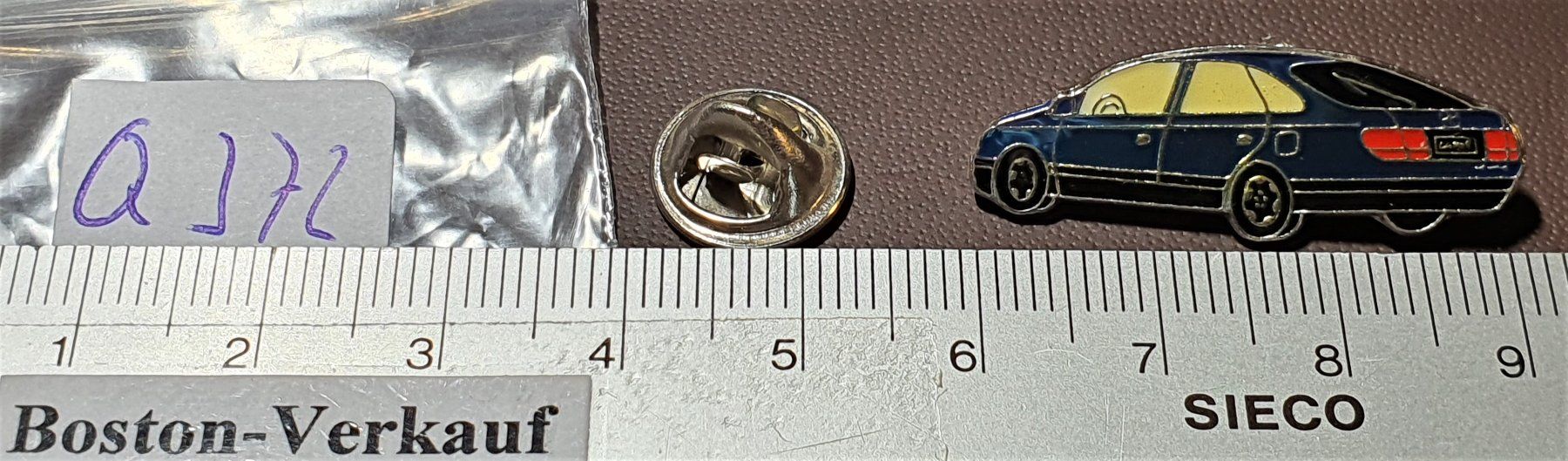 Placchette & Badge: Q372 - Pin Auto ??? – Usato da Reinach BL venduto da Boston-Verkauf 1