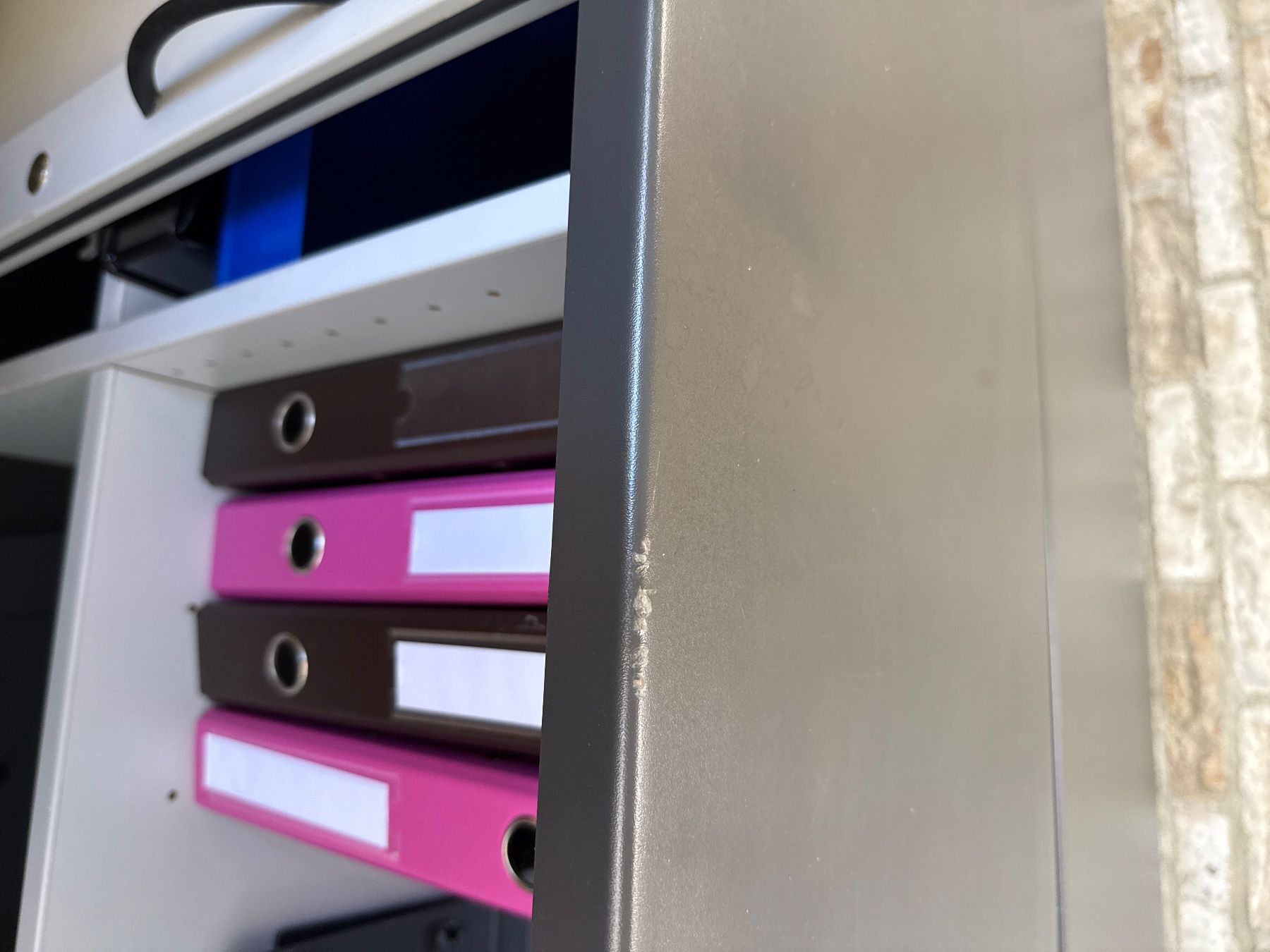 Schränke: Rolladenschrank – Gebraucht aus Zürich von age5. 3