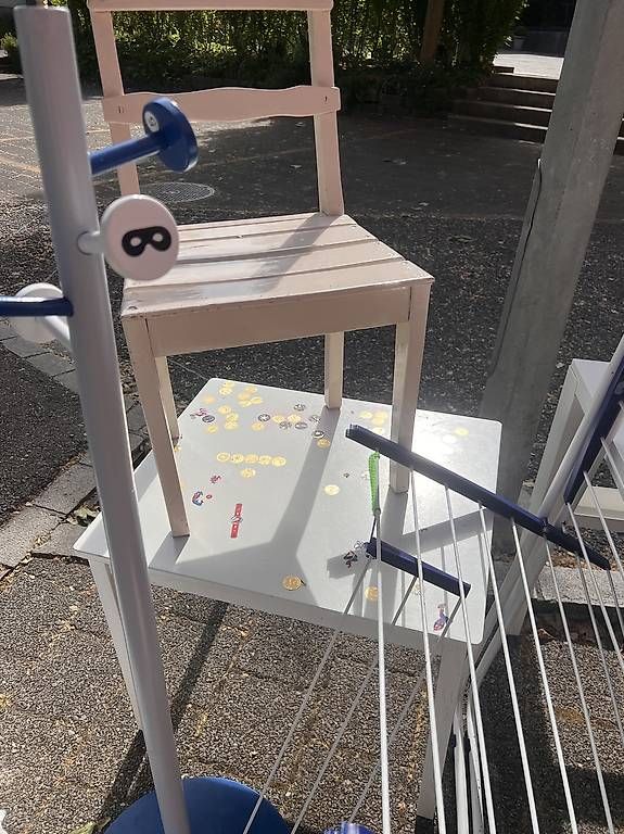 Tables: Kindertisch Ikea Kritter – D'occasion à Horgen par swiffymiffy