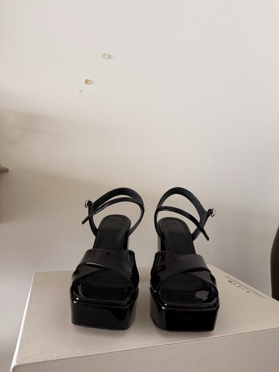 Aeyde Chaussures femmes: New Aeyde Sandals Black Patent Leather – Neuf (Voir description) à Corsier-sur-Vevey par Kristina.Nova 3