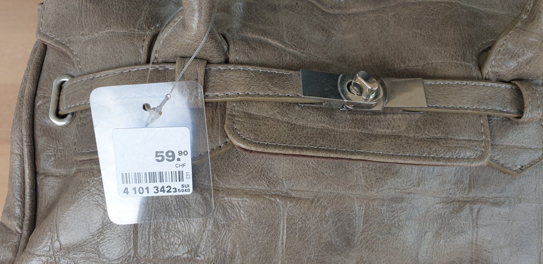 Sacs femmes: neue Handtasche – Neuf avec emballage d'origine à Amlikon-Bissegg par Schnuefeli4 1