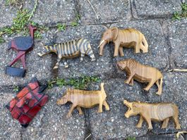 Holzfiguren Afrikanische Tiere / Lot animaux d'Afrique
