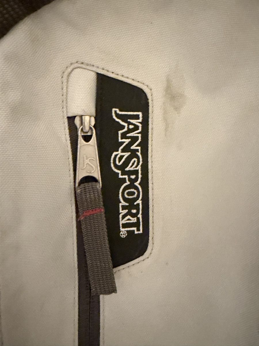 Jansport Rucksäcke: Jansport Agave 32 Wanderrucksack hellgrau – Gebraucht aus Zürich von jak_89nh 2