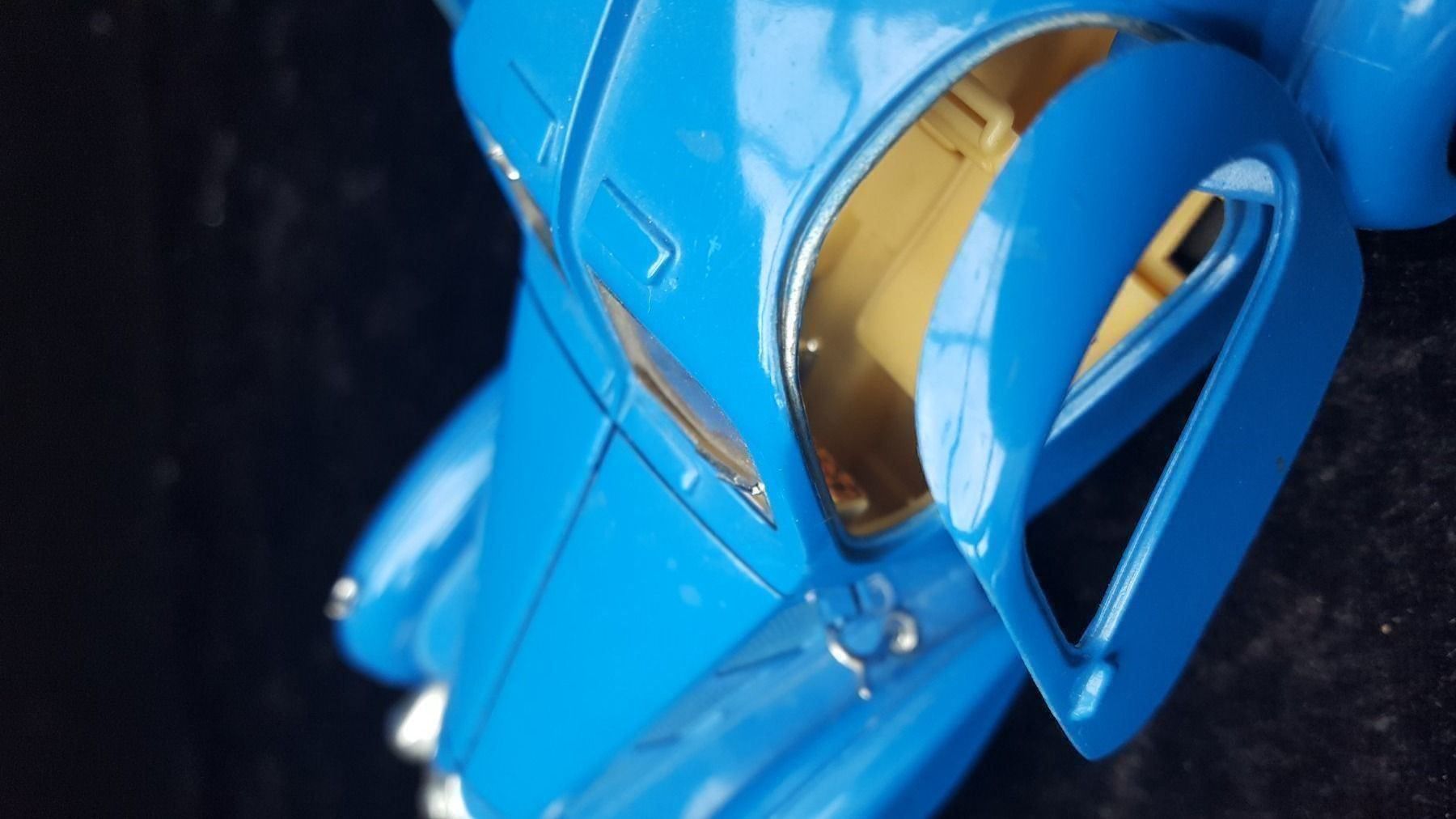 Bburago Modellini d'auto: Modellauto Bugatti 1936 – Usato da Reinach venduto da 3Guggerli 4