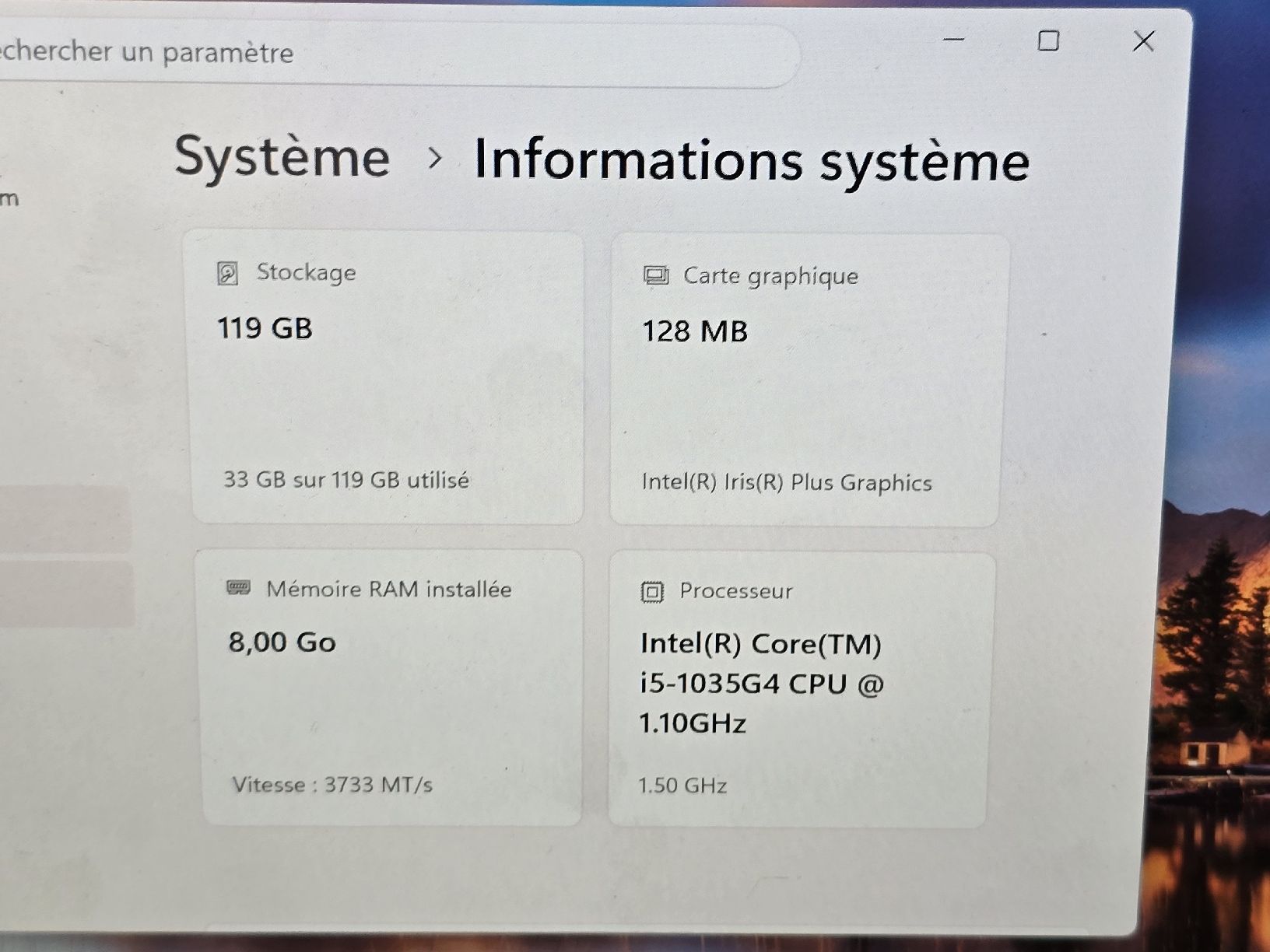 Microsoft Tablet PC: Microsoft Surface Pro 7 i5/8GB/128GB avec défauts – Usato da Le Mouret venduto da Lapinou 2