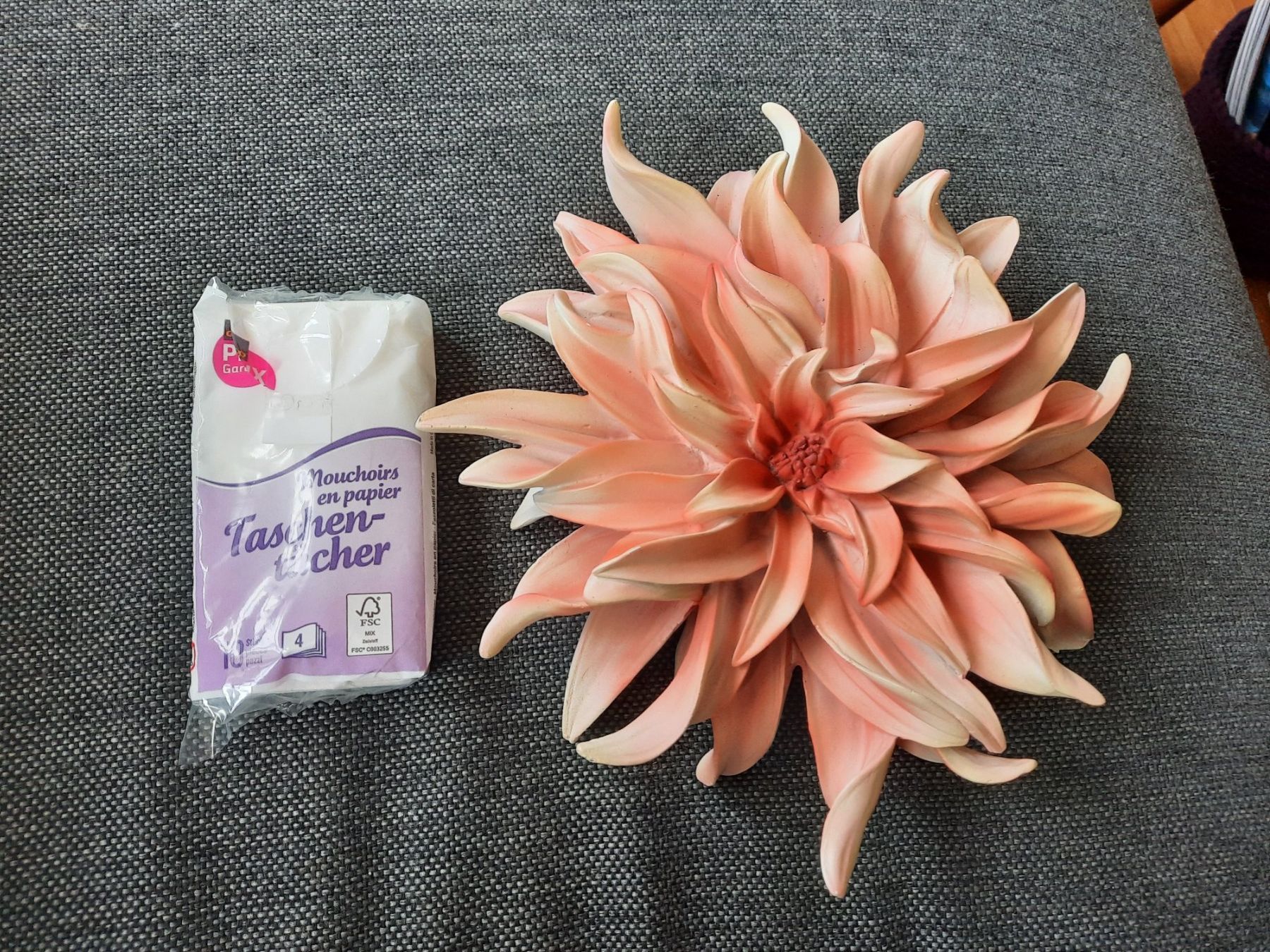 Alle Dekorationen: Wunderschöne Wanddeko Blume 🌸 – Gebraucht aus Ricketwil von Globetrotterin88 2