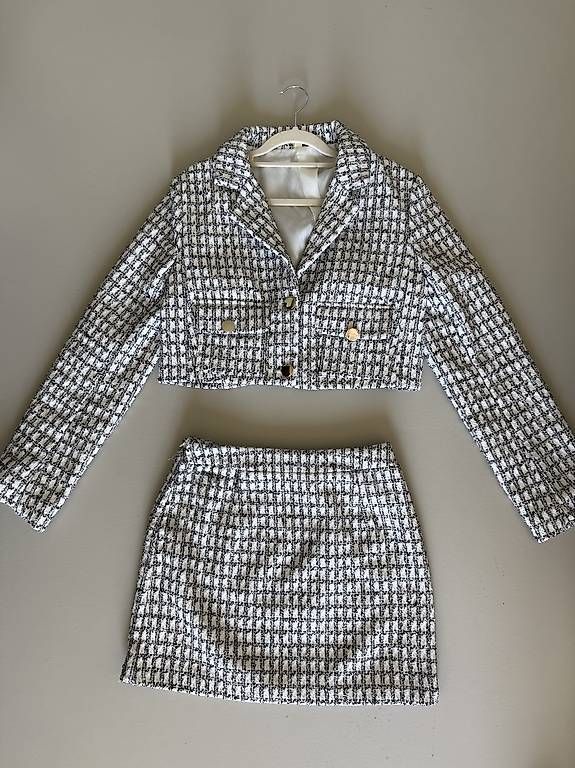Lots de vêtements: Tweed Set  – D'occasion à Genève par eka_c9sf 2