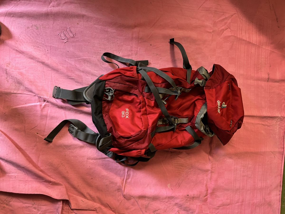 Deuter Rucksäcke: Rucksack Deuter Fox 30 Rot – Gebraucht aus Bremgarten b. Bern von Thermes