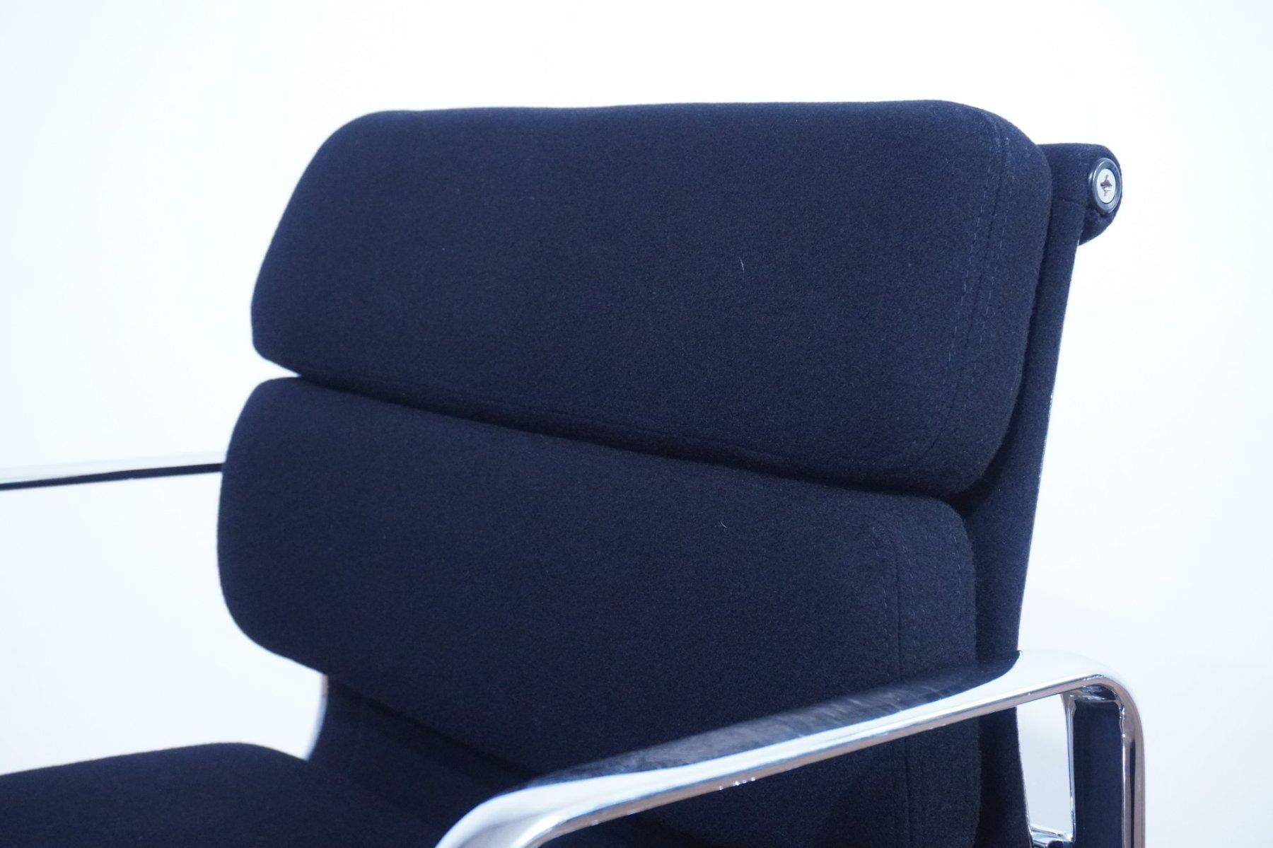 Vitra Sedie: Original Vitra Eames Soft Pad EA208 Stoff schwarz – Usato da Bad Zurzach venduto da QLASSIQ 7