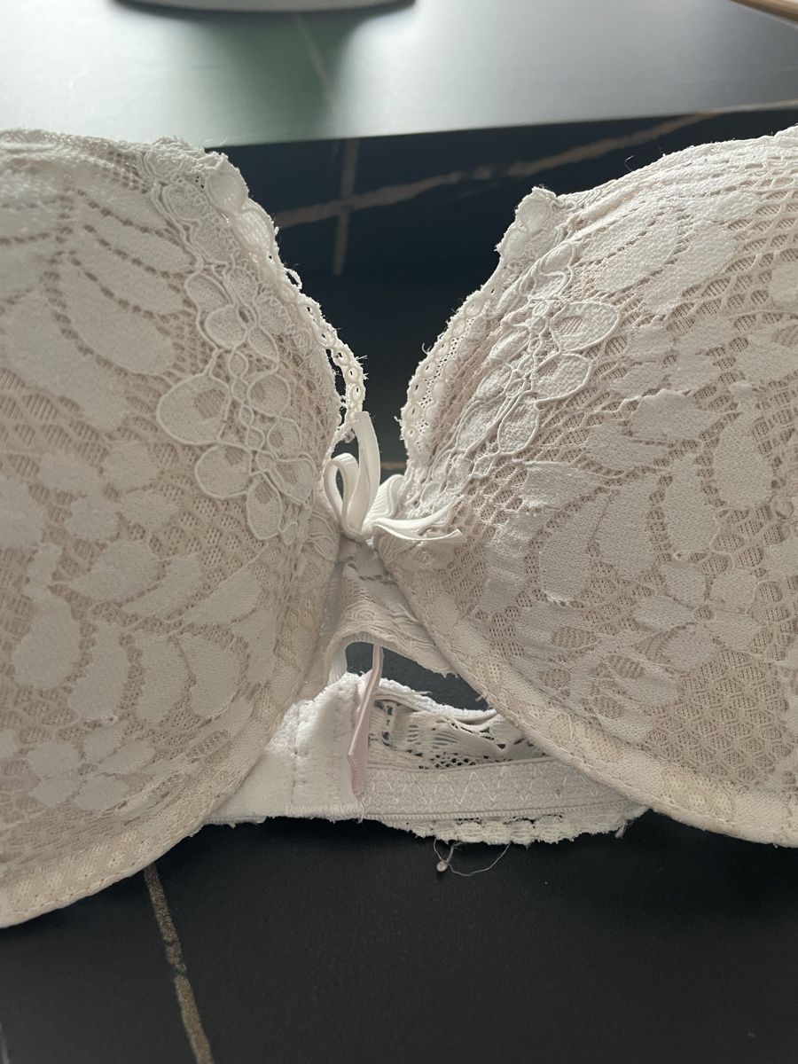 Sonstige Unterwäsche: BH – Gebraucht aus Zürich von car_26mh 2