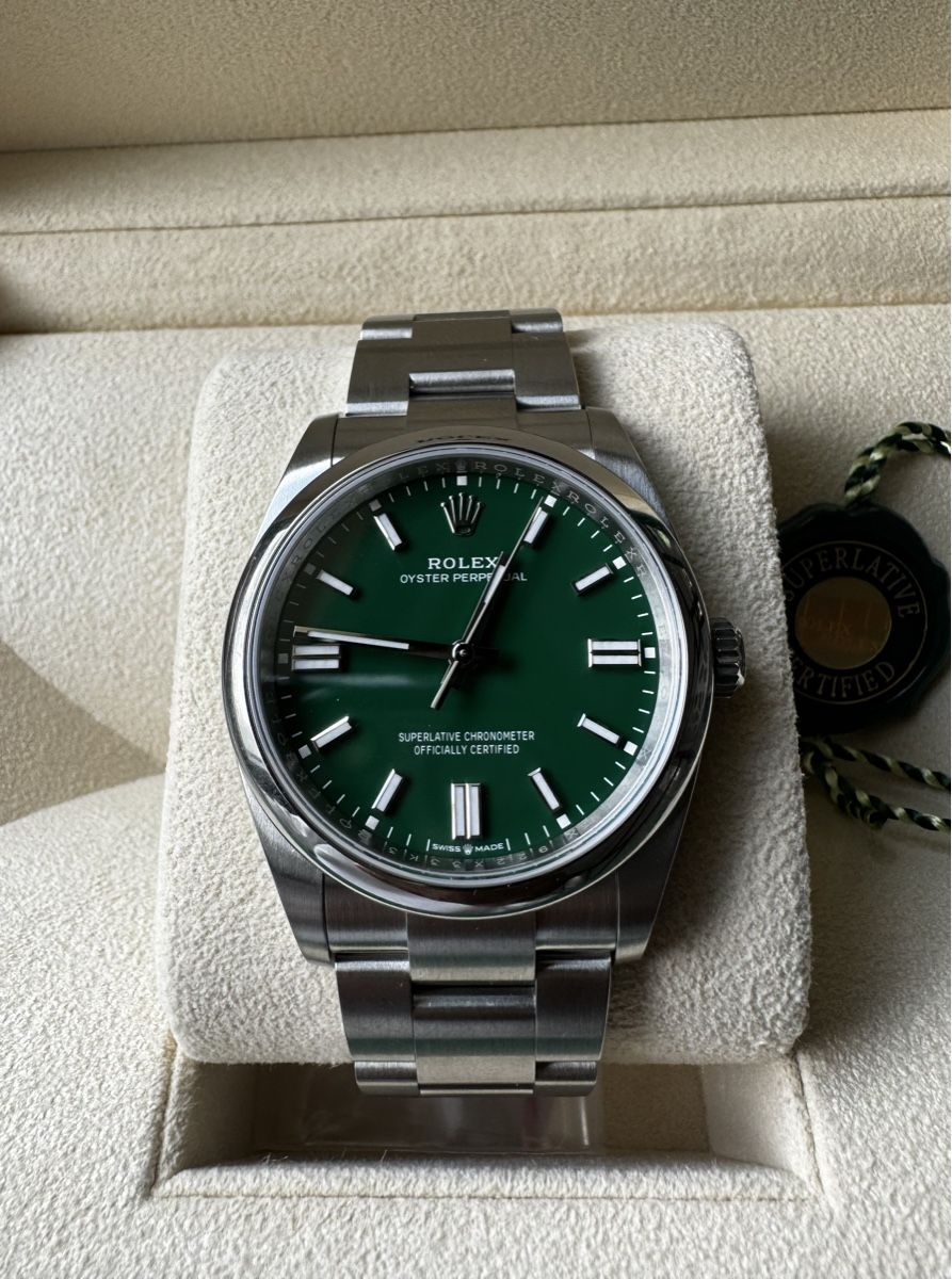 Rolex Orologi: Rolex Oyster Perpetual 36 green – Nuovo e nell'imballaggio originale da Courtételle venduto da directswisswatch 5