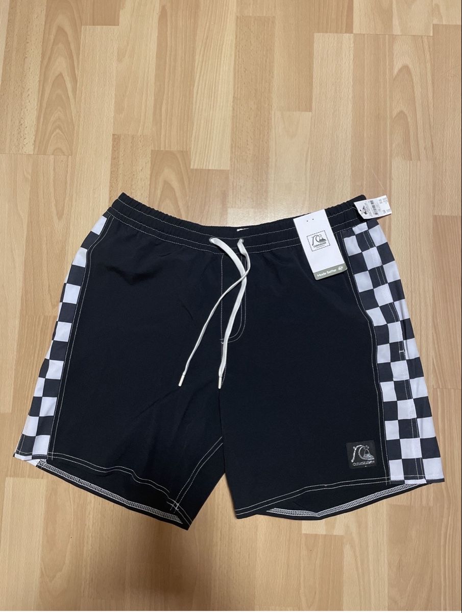 Quiksilver Pantalons: Quiksilver Badehosen – Neuf (Voir description) à Dallenwil par sev_nxb8