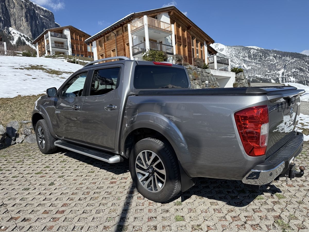 Nissan Nutzfahrzeuge: Nissan Navara Double Cab 2.3 dCi 4x4 Automatik, Top! – Gebraucht aus Fidaz von ikin81 5