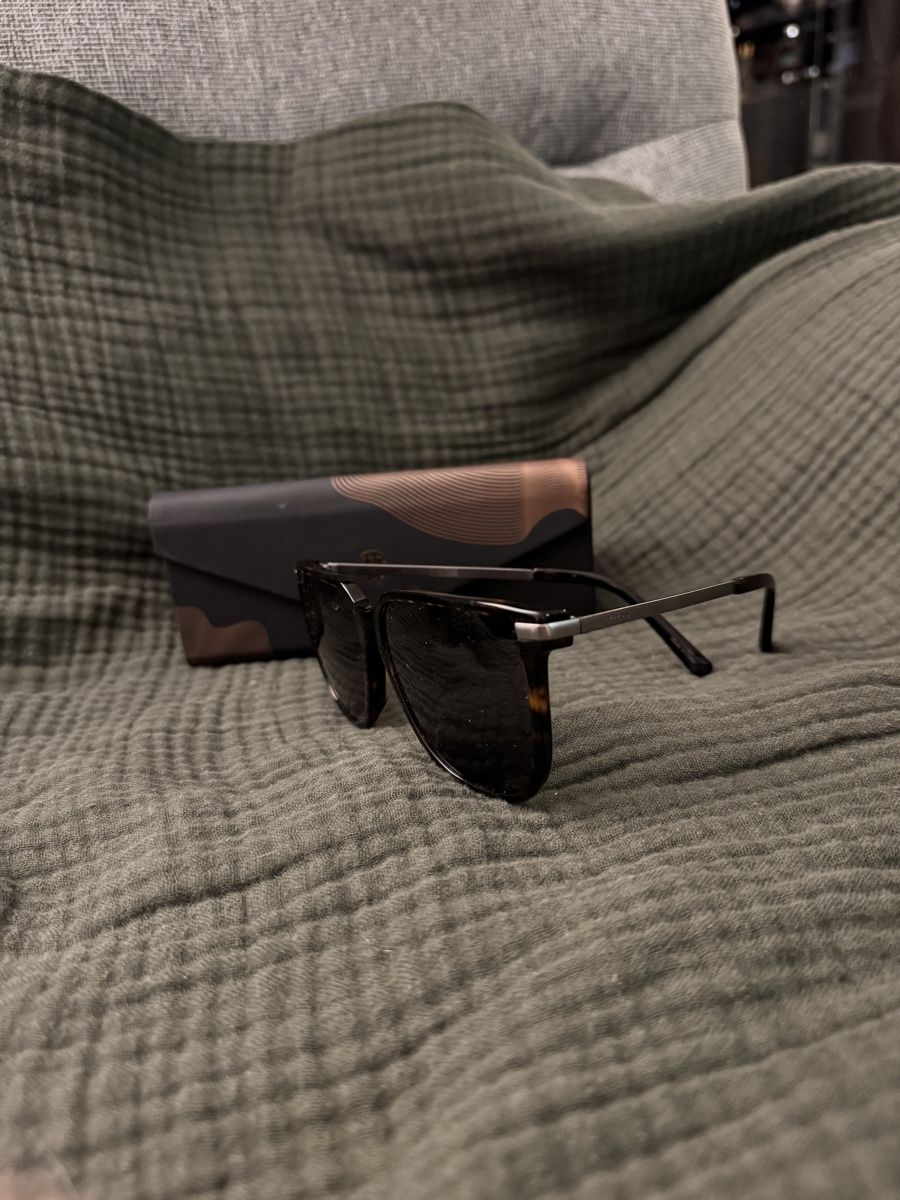 Occhiali & Lenti: Tortoise Shell Sunglasses – Usato da Bern venduto da preciousgoose 3