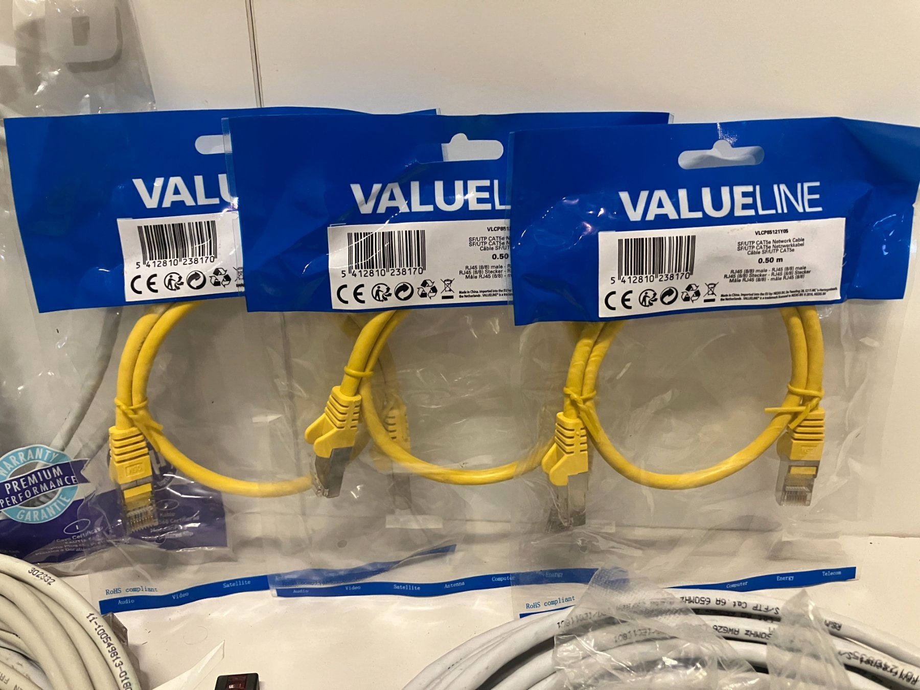 Câbles: Post. neuer div. Netzwerk Kabel ab 1.- – Neuf (Voir description) à Lichtensteig par Buy24International 3