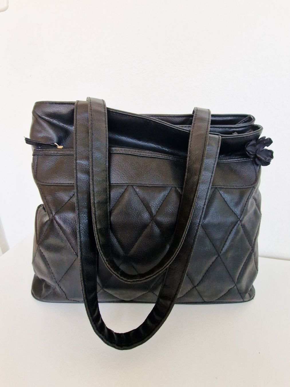 Borse da donna: Handtasche Shopper in Schwarz – Usato da Hallau venduto da CHACLA