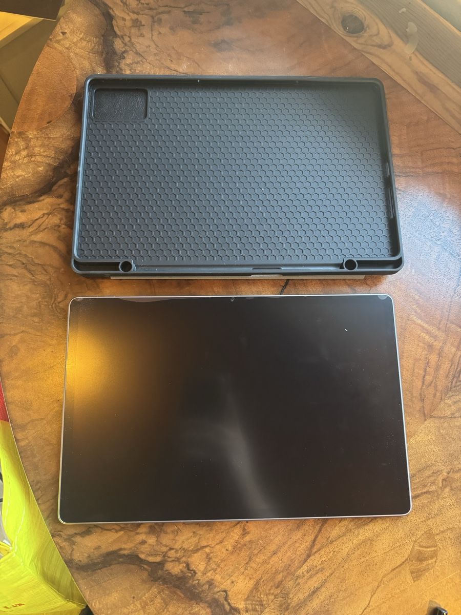 Lenovo Tablet PC: Lenovo Idea Tab Plus Tablet mit Hülle und Stift – Usato da Richterswil venduto da cherrywood24