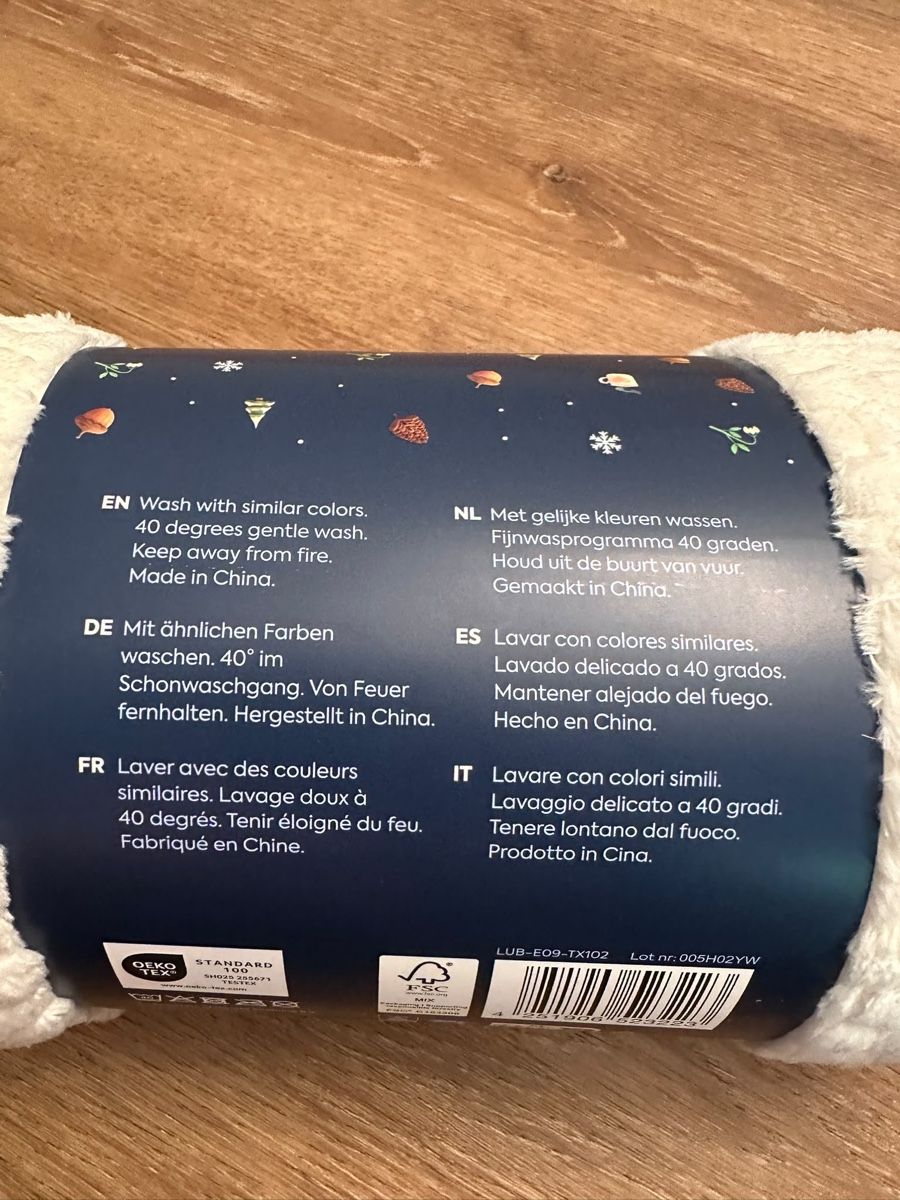 Coperte: Kuscheldecke 130x160cm 100% Recycling Polyester Neu – Usato da Zürich venduto da iva_9svl 2