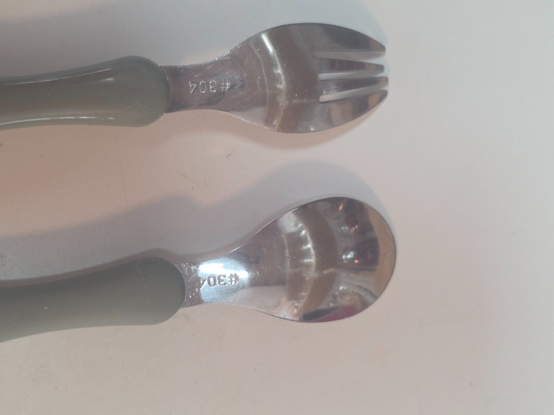 Set di posate: Kinder / Baby Besteck Gabel u d Löffel – Usato da Wichtrach venduto da Elenagonzi 1