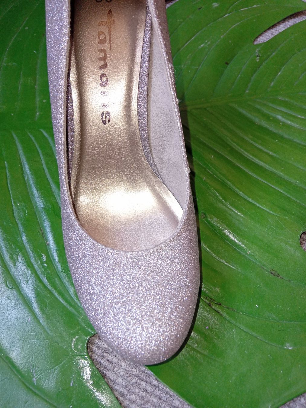Tamaris Damenschuhe: Neue Tamaris Glitzer Pumps Gr. 36 – Neu und originalverpackt aus Rüthi (Rheintal) von titlis07 3