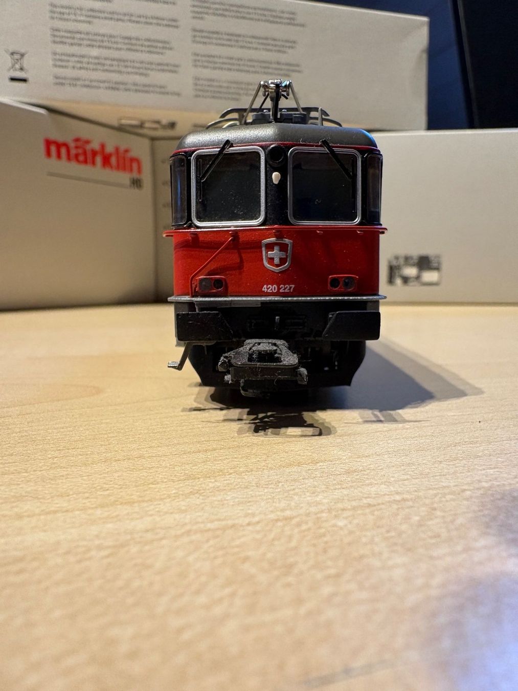 Märklin Modellini di ferrovie: Marklin 37347 Re 4/4II "Lion" – Nuovo e nell'imballaggio originale da Corcelles Payerne venduto da Pierre66 2