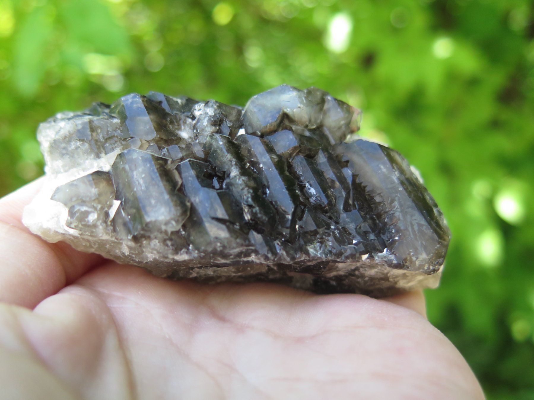 Mineralien & Heilsteine: Bergkristall var. Rauchquarz mit Castle – Gebraucht aus Schaffhausen von Yamakana51L8736OQ8 1