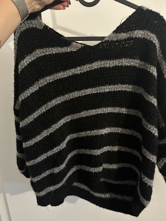 Warmer Winter Pullover mit Streifen, Top Zustand!