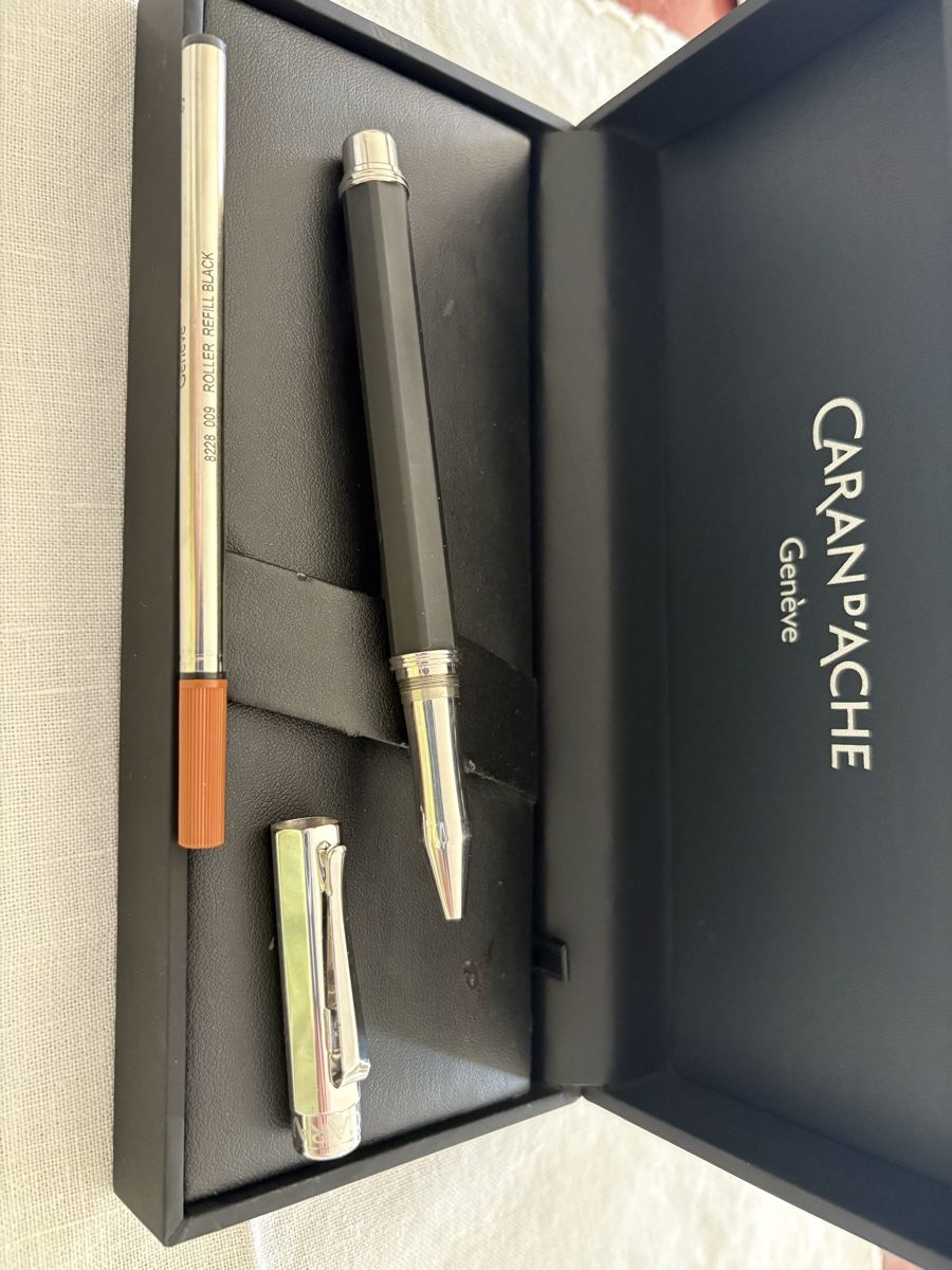 Caran D'Ache Penna & Evidenziatori: Caran D'Ache Collection Varius Rubberized – Nuovo e nell'imballaggio originale da Lugano venduto da Edera49 3