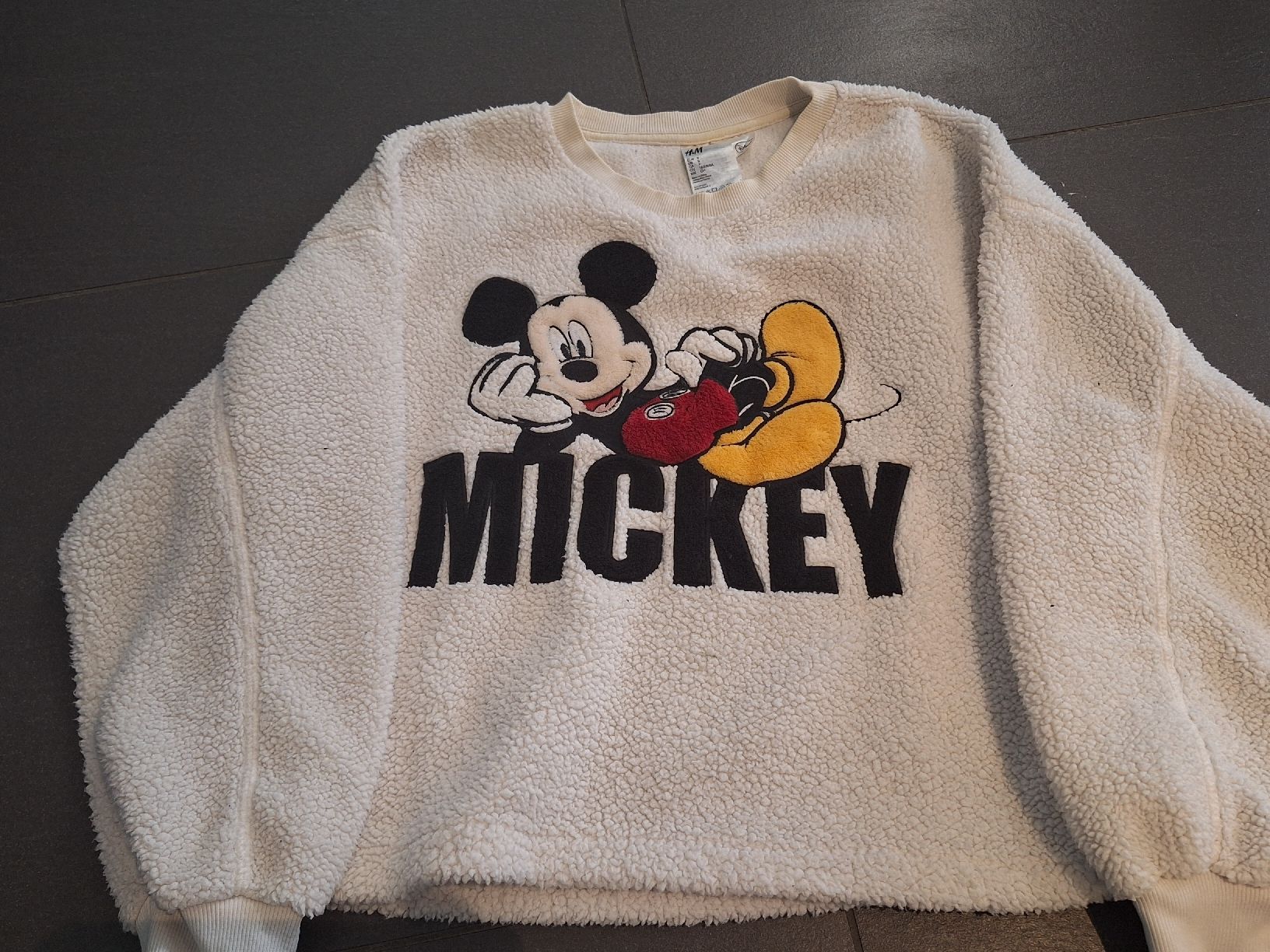 H&M Maglioni & Felpe: flauschiger Pullover H&M Micky Maus Gr. S  – Usato da Brittnau venduto da Norge77