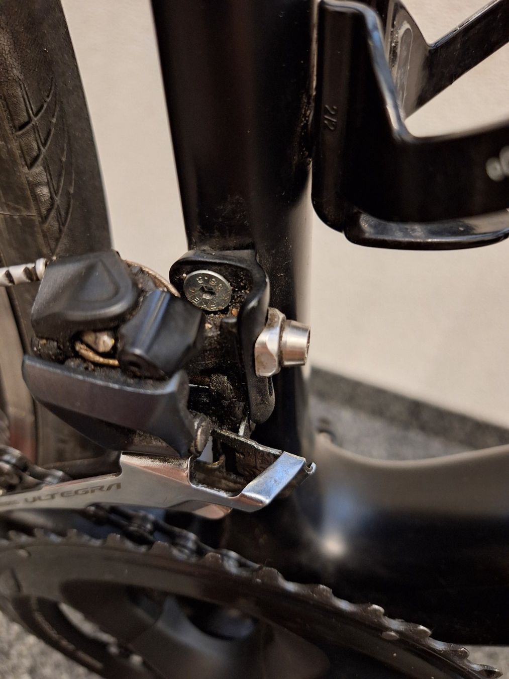Canyon Velos: Rennrad Canyon Endurace CF 8.0 – Gebraucht aus Heimberg von Seasail 8
