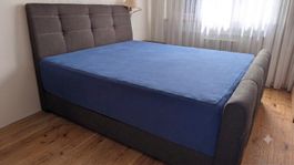 Boxspringbett Stoffbett braun inkl. Matratzen Top Zustand