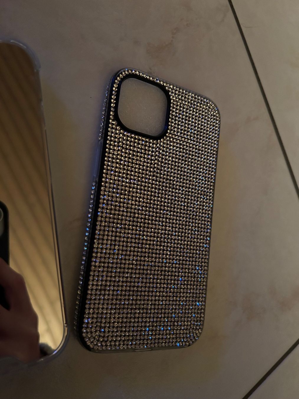 Apple Cover & Protezioni schermo: Iphone 14 Handyhülle Silikon, silber, 2 Stk. – Nuovo e nell'imballaggio originale da Hallwil venduto da Zoeizy 2
