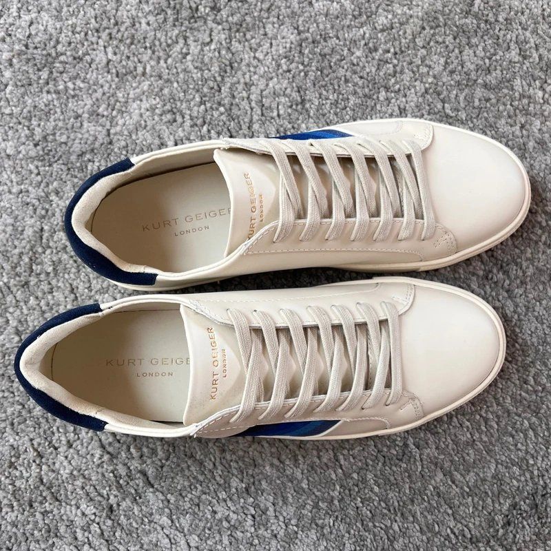 Kurt Geiger Herrenschuhe: Baskets Kurt Geiger à rayures bleues - Taille 43 – Neu und originalverpackt aus Préverenges von DB1028 2