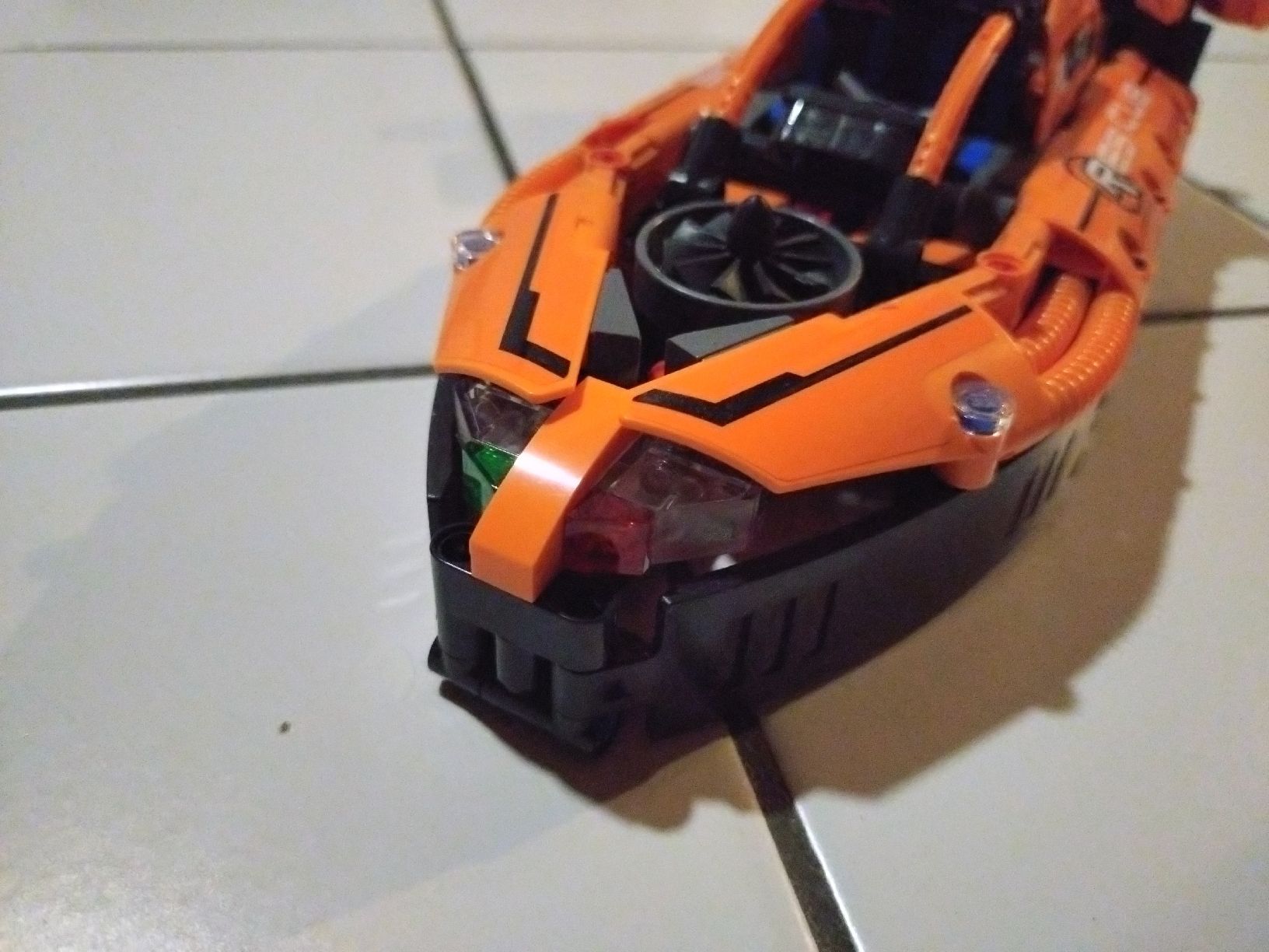 Lego Baukästen: Lego Technic Aeroglisseur L-92 Rescue – Gebraucht aus Farvagny-le-Grand von LaCaverne 2