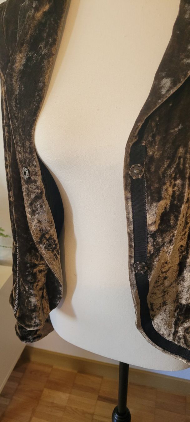 Jacken: Samt-Blazer – Gebraucht aus Olten von ali_p5tn 4