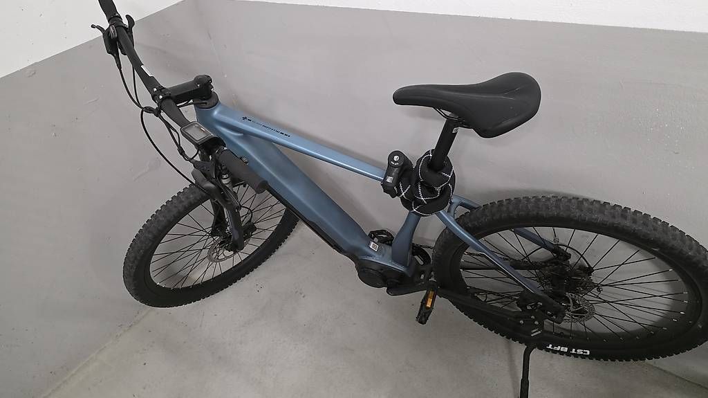 Velos: Zwei fast neuwertige E Velos zu verkaufen – Gebraucht aus Egnach von Killieh