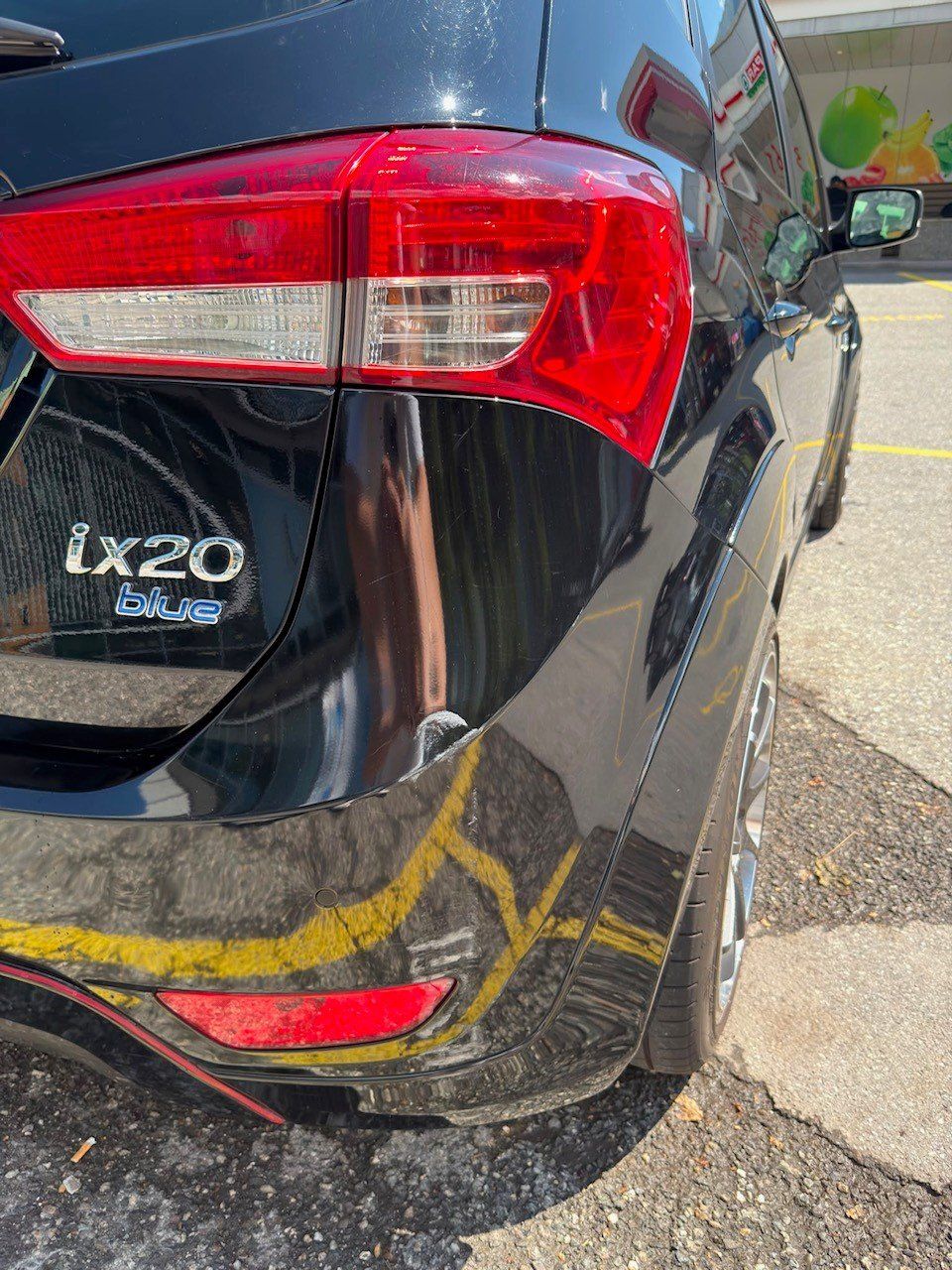 Hyundai Autos: HYUNDAI ix20 1.4 CRDi Diesel – D'occasion à Chur par spa_9mb5 4