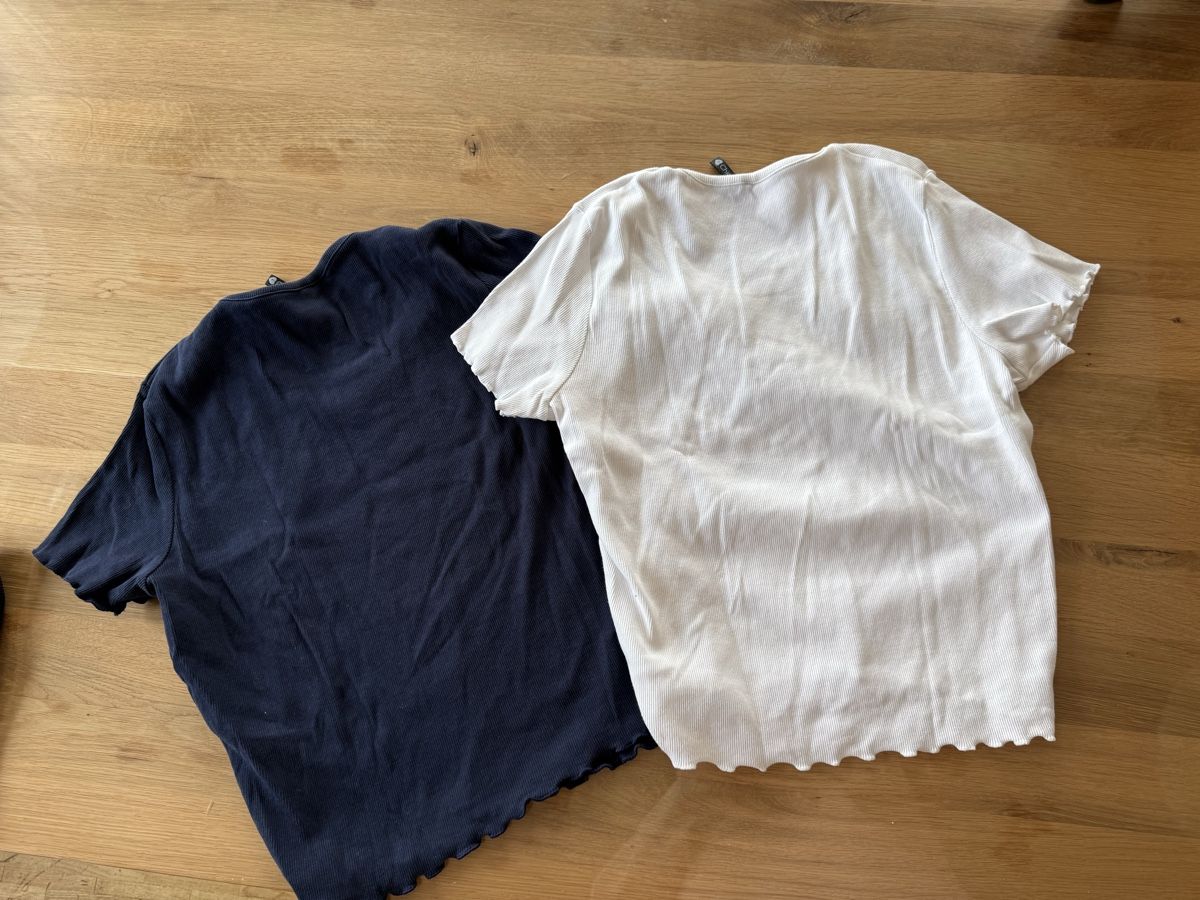Top: Sommer T-Shirts im Doppelpack, Basic Shirts, Gr. S – Nuovo (secondo la descrizione) da La Punt Chamues-ch venduto da EliC_8.8. 1