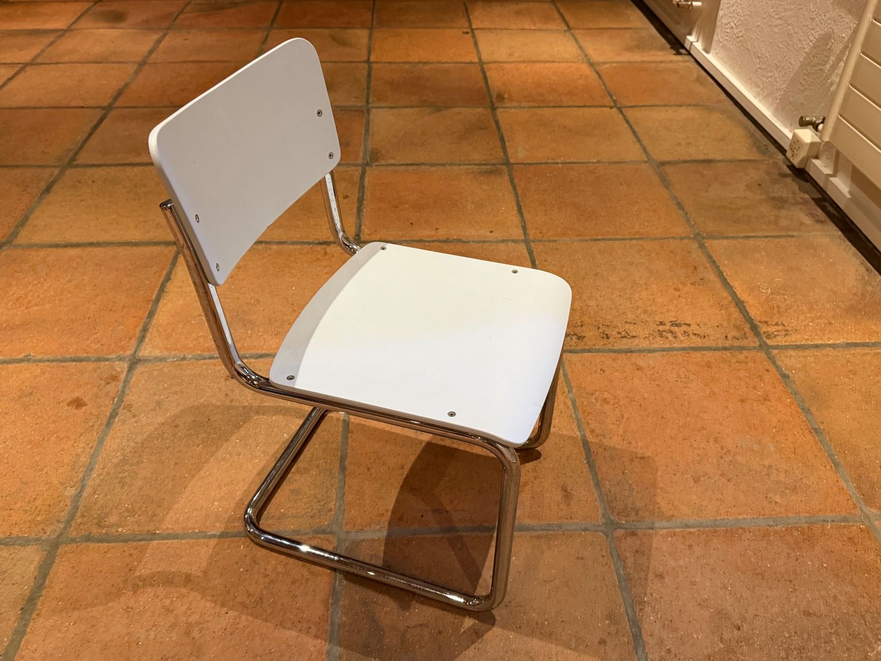 Thonet Sedie: Thonet - Kinderstuhl, Stahlrohrgestell, hellblau, gebraucht – Usato da Altendorf venduto da Kjaerholm