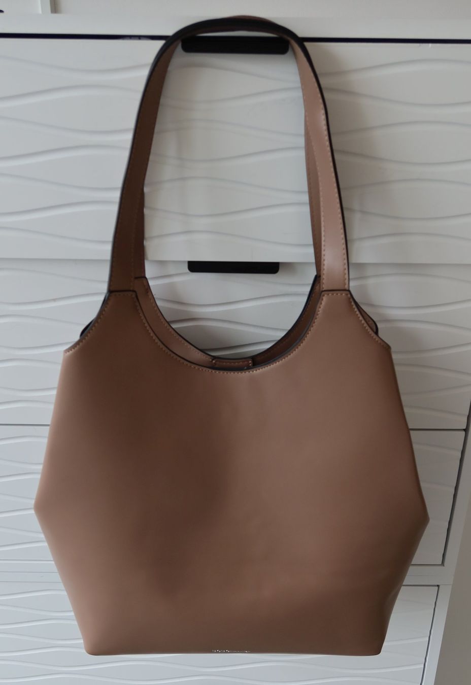 Taschen für Damen: Grosse Tasche von BCBGeneration, haselnussbraun, NEU – Neu und originalverpackt aus Zürich von Piki7 9