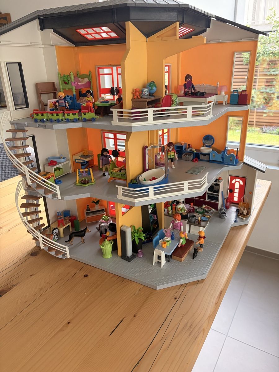 Playmobil Giocattoli: Playmobil Haus & Zubehörteile – Usato da Henau venduto da Sevi05 1