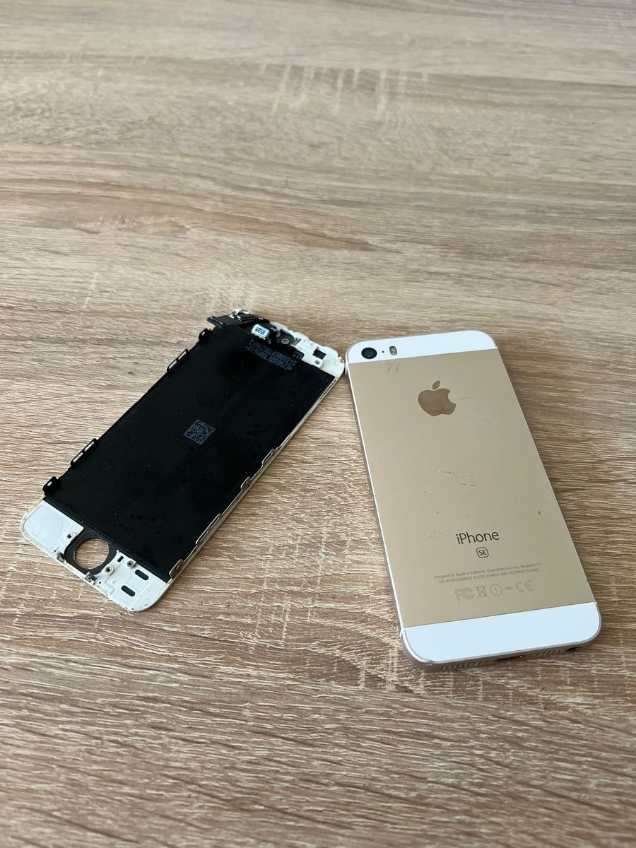 Apple Telefoni cellulari / Smartphones: iPhone SE Ersatzteile – Difettoso da Rorschacherberg venduto da pol_2pw7 1