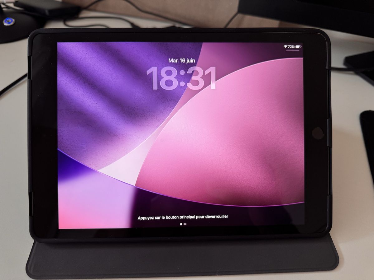 Apple Tablet PC: iPad 9h 64gb  – Gebraucht aus Morges von chr_w6nj