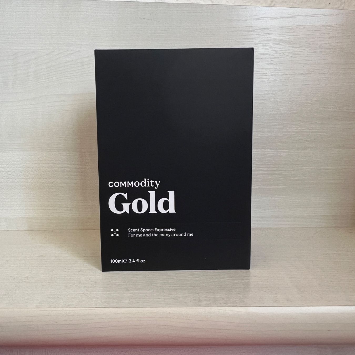 Profumi & Eau de Toilette: Gold, Commodity, 100ml Eau De Parfum – Nuovo (secondo la descrizione) da Fribourg venduto da ariesto 2