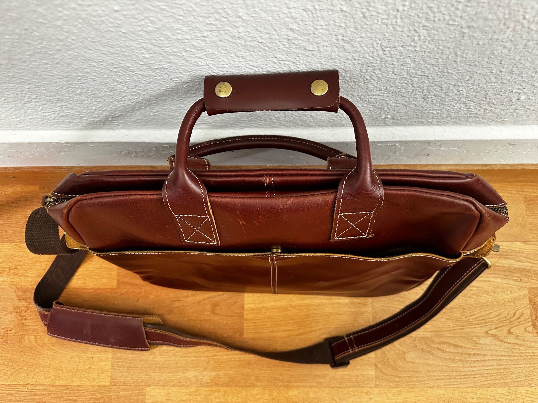 Sacs: Echtleder Laptoptasche – Braun – D'occasion à Zürich par tha_vq5p 1