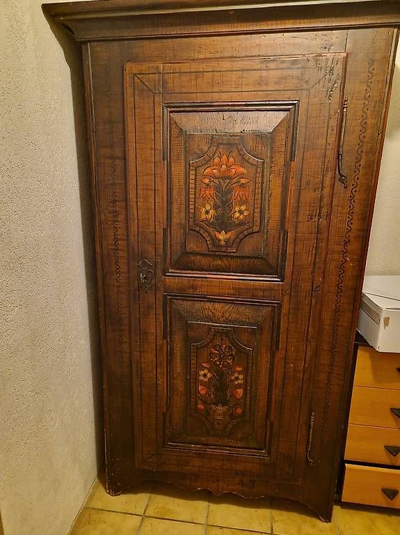 Armadi: Schrank handgemalt, Erbstück – Usato da Lüterkofen venduto da Nickey01