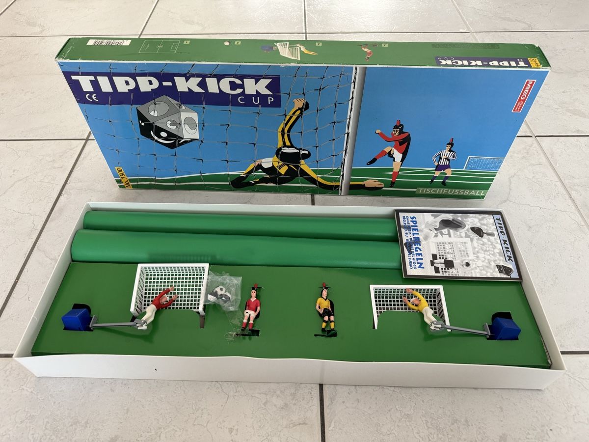 Spielzeuge: TIPP-KICK CUP Tischfussball – Gebraucht aus Gossau ZH von Shaolin