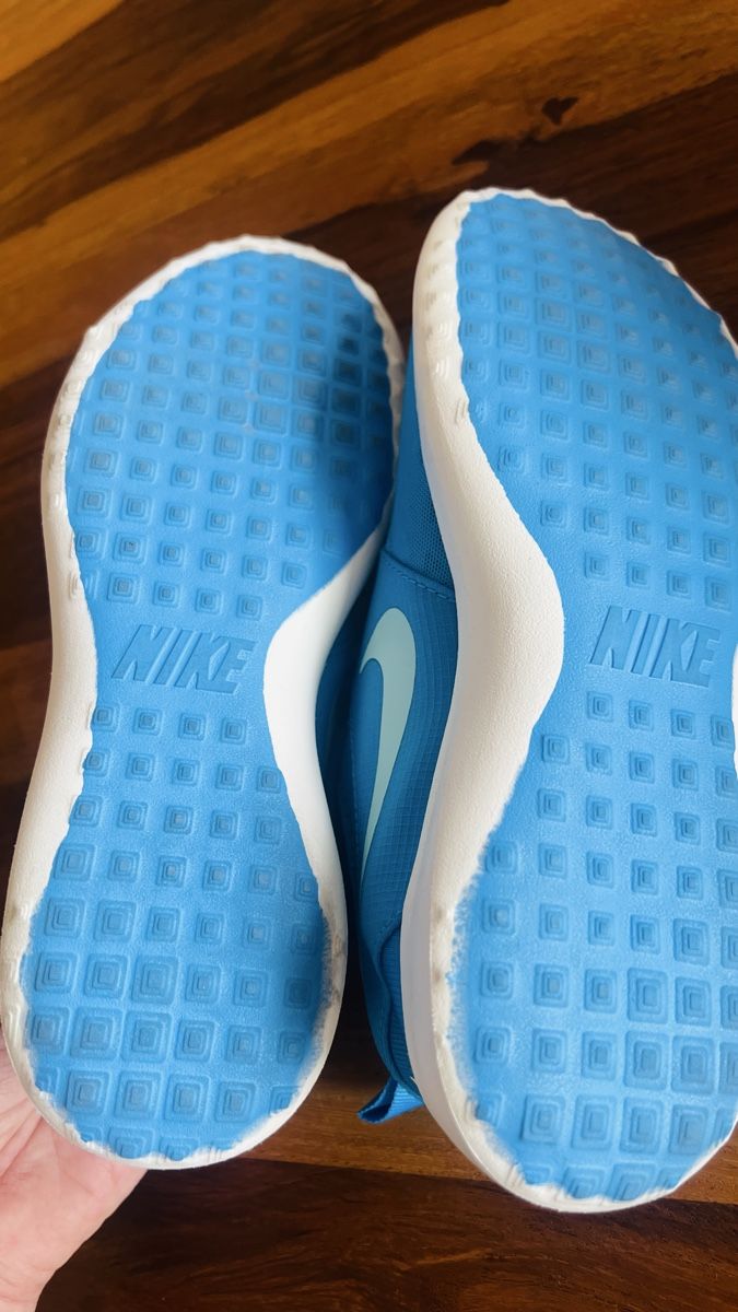 Nike Damenschuhe: Nike Roshe One, Gr. 39, Top Zustand – Neu (gemäss Beschreibung) aus Jona von Lili.lou 5
