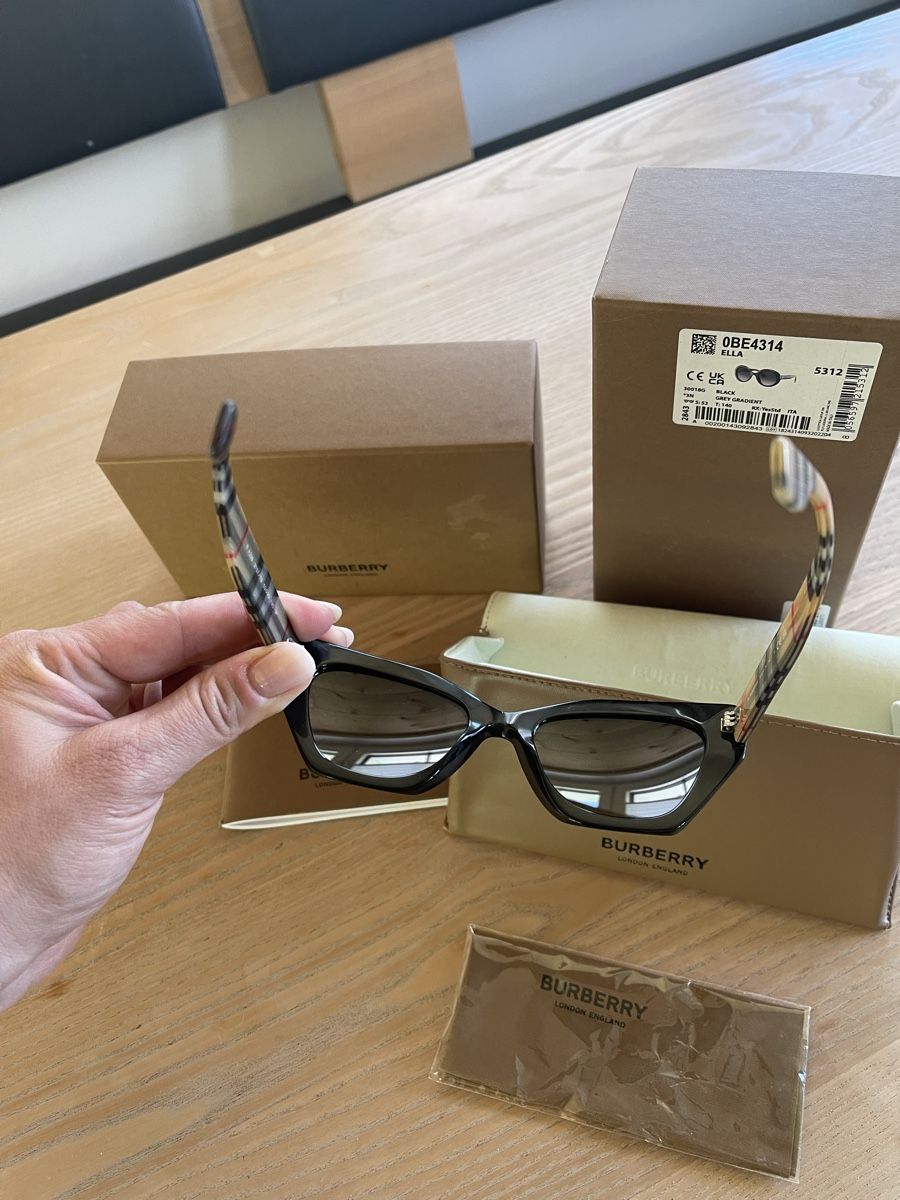 Burberry Brillen & Gläser: Burberry Sonnenbrille schwarz – Gebraucht aus Appenzell Steinegg von Ovianis 2