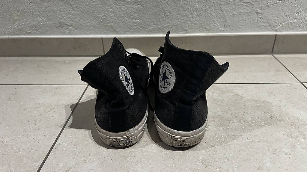 Scarpe da uomo: Converse All Star Schwarz Gr. 42 – Usato da Allenwinden venduto da Isenseven 2